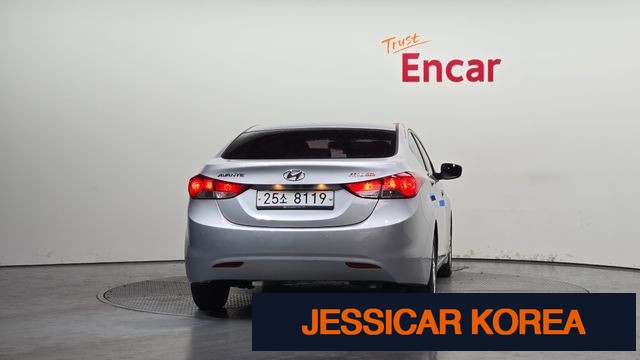 2012 Hyundai Avante MD - Thumbnail 10