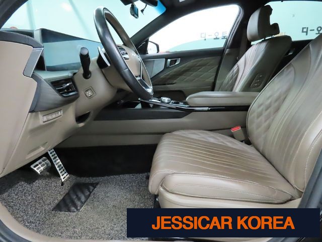 2022 Kia K8 - Thumbnail 10