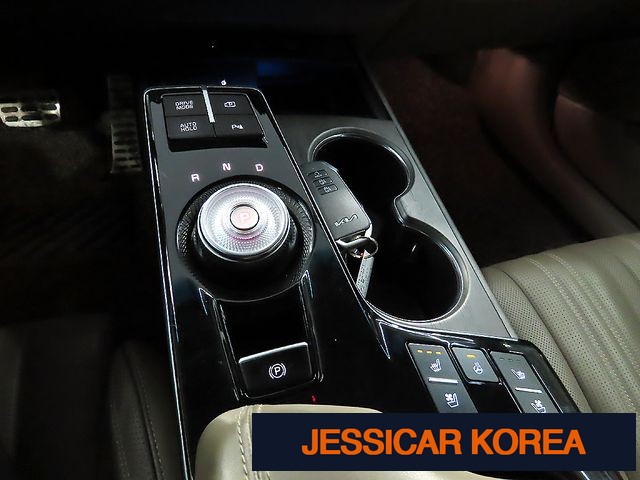 2022 Kia K8 - Thumbnail 11
