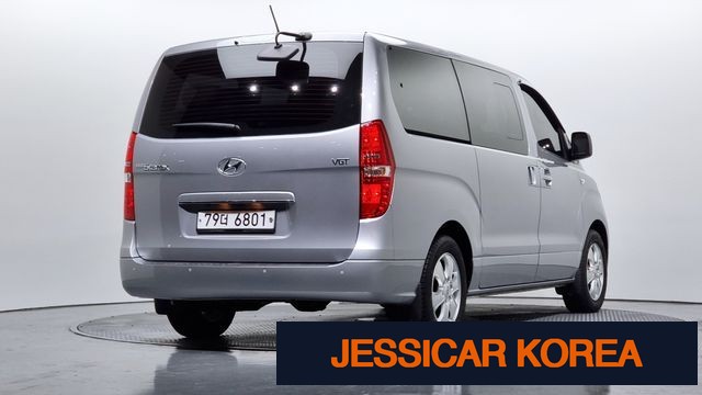 2020 Hyundai The New Grand Starex - Thumbnail 2