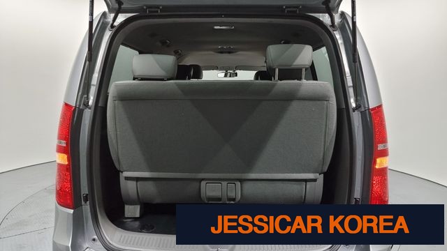 2020 Hyundai The New Grand Starex - Thumbnail 3