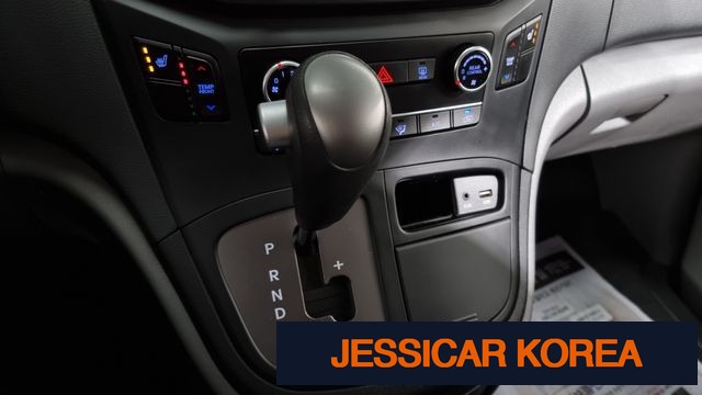 2020 Hyundai The New Grand Starex - Thumbnail 4