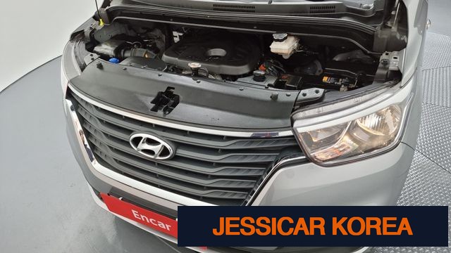 2020 Hyundai The New Grand Starex - Thumbnail 16