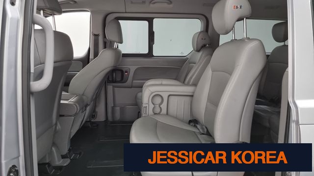 2020 Hyundai The New Grand Starex - Thumbnail 20