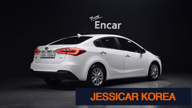 2015 Kia K3 - Thumbnail 9