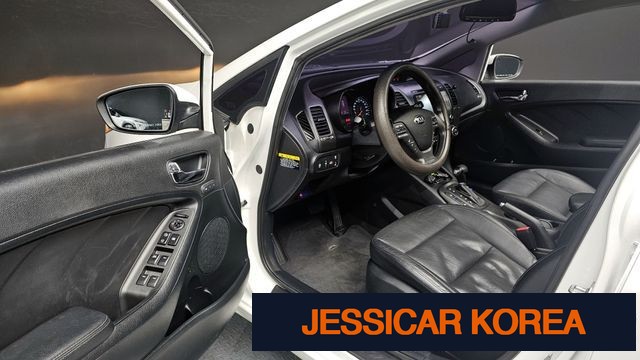2015 Kia K3 - Thumbnail 12