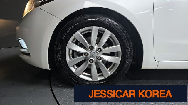 2015 Kia K3 - Thumbnail 16