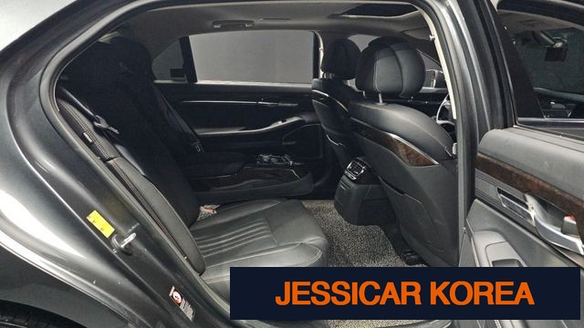 2020 Genesis G90 - Thumbnail 9