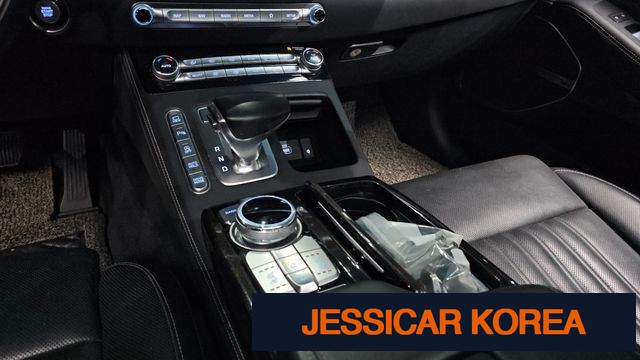 2020 Genesis G90 - Thumbnail 17
