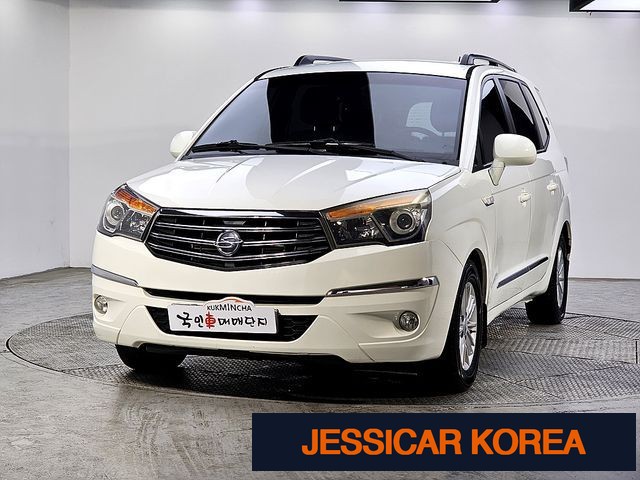 2014 KG Mobility Korando Turismo - Thumbnail 6
