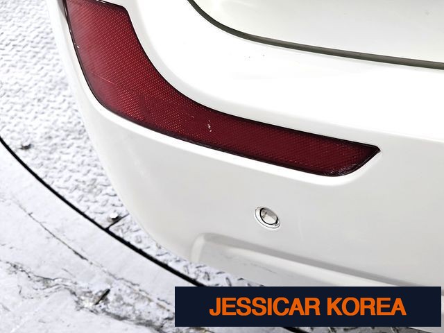 2014 KG Mobility Korando Turismo - Thumbnail 10