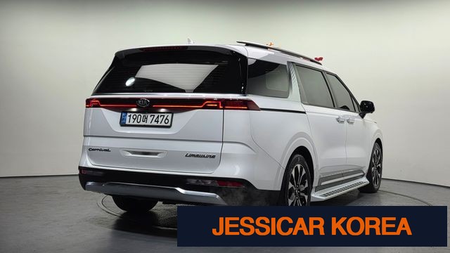 2021 Kia Carnival 4th Gen - Thumbnail 3