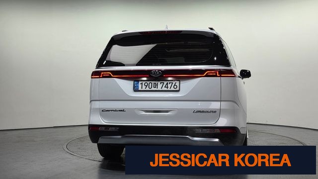 2021 Kia Carnival 4th Gen - Thumbnail 4