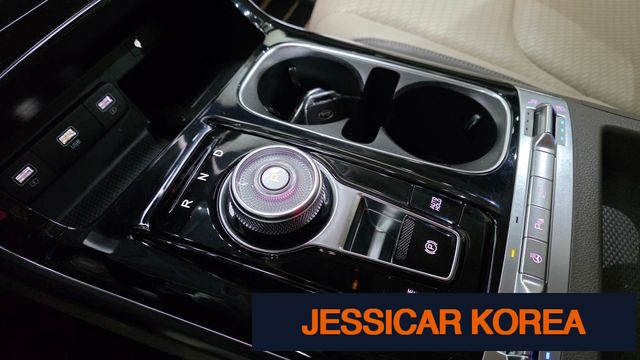 2021 Kia Carnival 4th Gen - Thumbnail 9