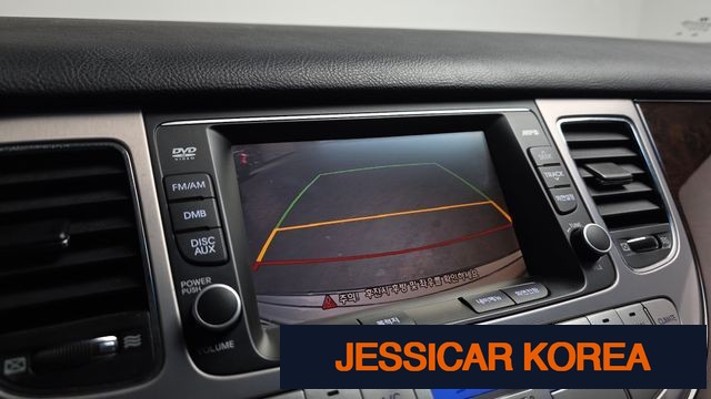 2010 Hyundai Genesis - Thumbnail 5