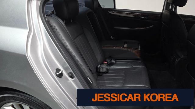 2010 Hyundai Genesis - Thumbnail 17