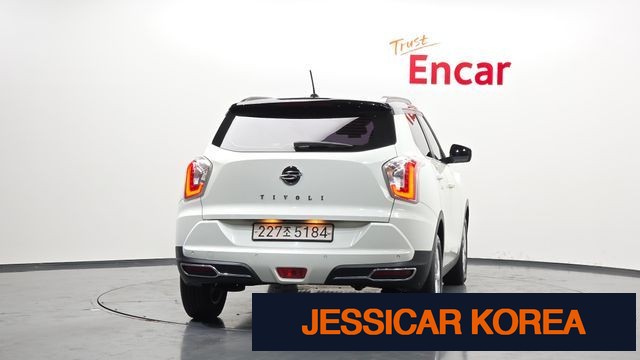 2019 KG Mobility tivoli armor - Thumbnail 15