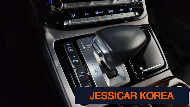 2016 Genesis EQ900 - Thumbnail 13