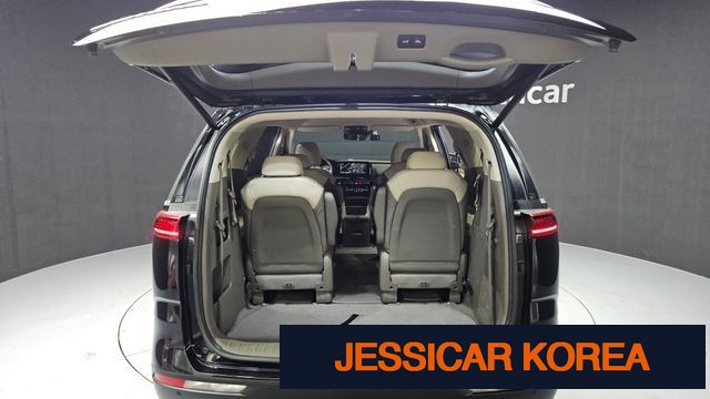 2021 Kia Carnival 4th Gen - Thumbnail 14