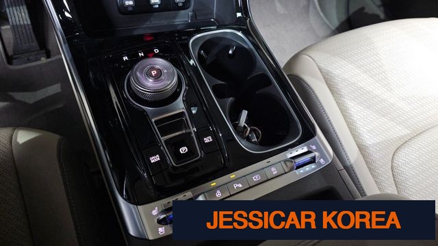 2021 Kia Carnival 4th Gen - Thumbnail 16