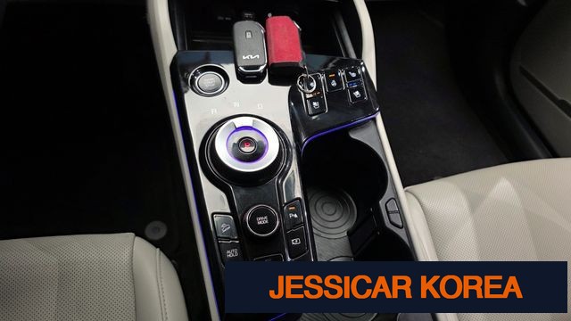 2022 Kia Sportage 5th Gen - Thumbnail 2