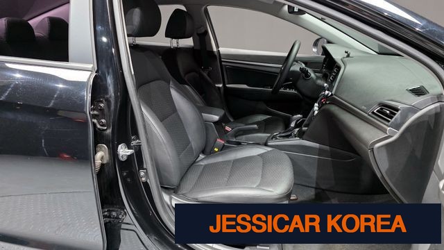 2019 Hyundai The New Avante AD - Thumbnail 8