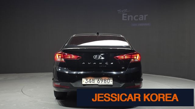 2019 Hyundai The New Avante AD - Thumbnail 17
