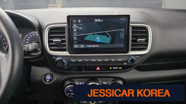 2022 Hyundai Venue - Thumbnail 9