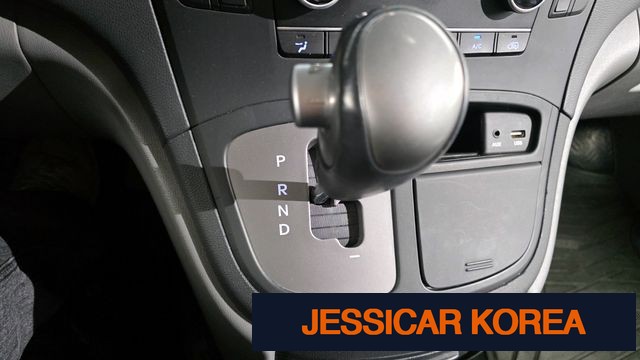 2019 Hyundai The New Grand Starex - Thumbnail 16