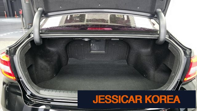 2015 Hyundai LF Sonata - Thumbnail 10