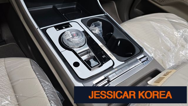 2025 Kia The New Carnival 4th generation - Thumbnail 9