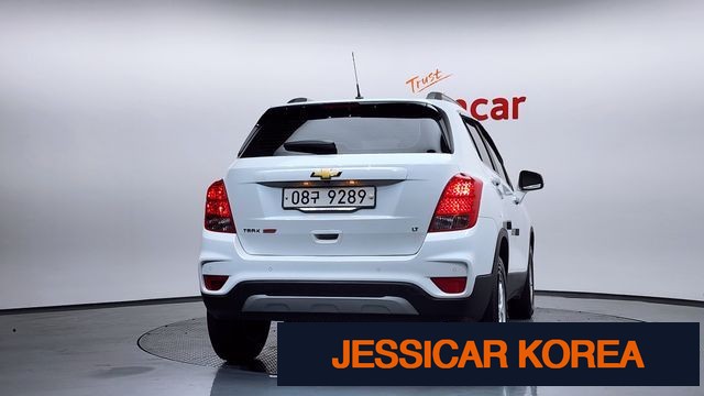 2018 Chevrolet The New Trax - Thumbnail 2