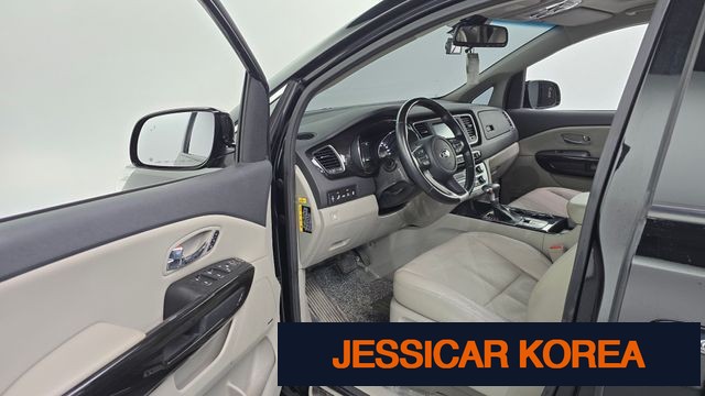 2019 Kia The New Carnival - Thumbnail 8