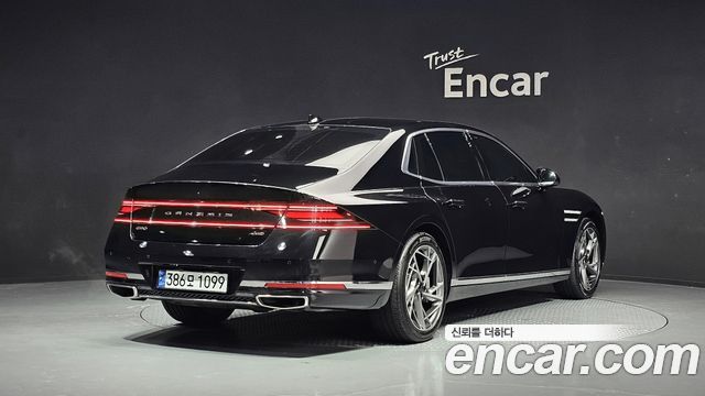 2022 Genesis G90 (RS4) - Thumbnail 2