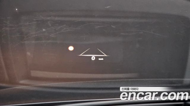 2022 Genesis G90 (RS4) - Thumbnail 4