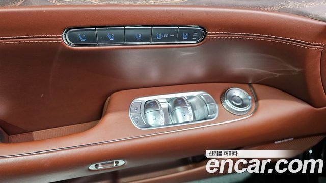 2022 Genesis G90 (RS4) - Thumbnail 8