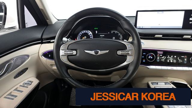 2021 Genesis GV70 - Thumbnail 3