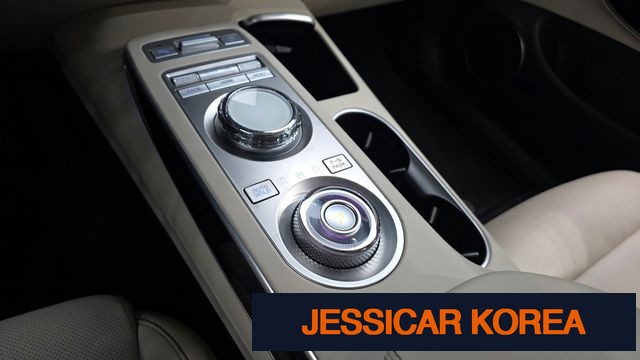 2021 Genesis GV70 - Thumbnail 5