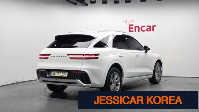2021 Genesis GV70 - Thumbnail 10