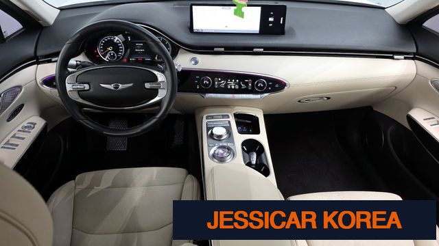 2021 Genesis GV70 - Thumbnail 13