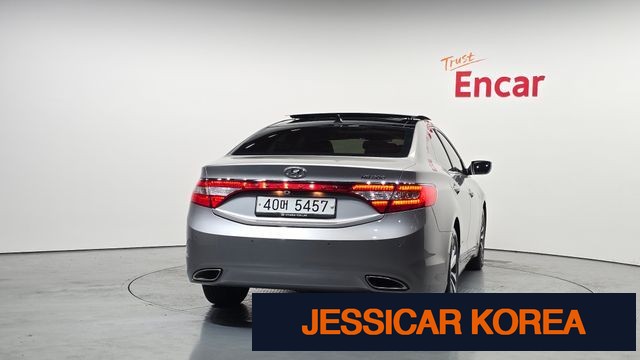 2012 Hyundai Grandeur HG - Thumbnail 3