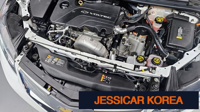 2018 Chevrolet Volt - Thumbnail 16