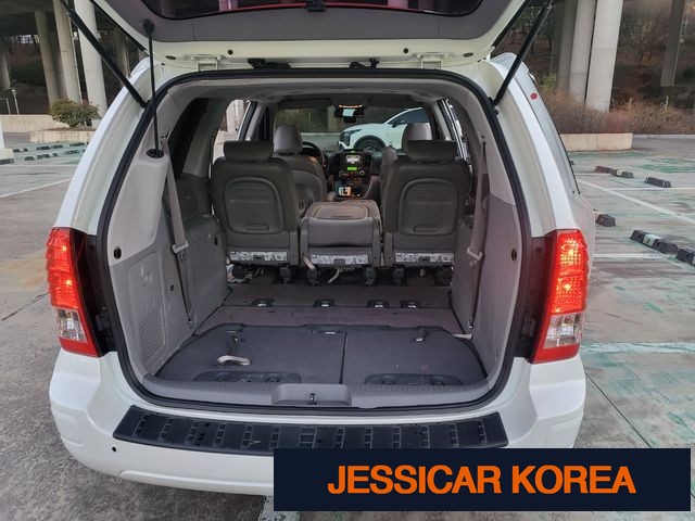 2013 Kia Carnival R - Thumbnail 6