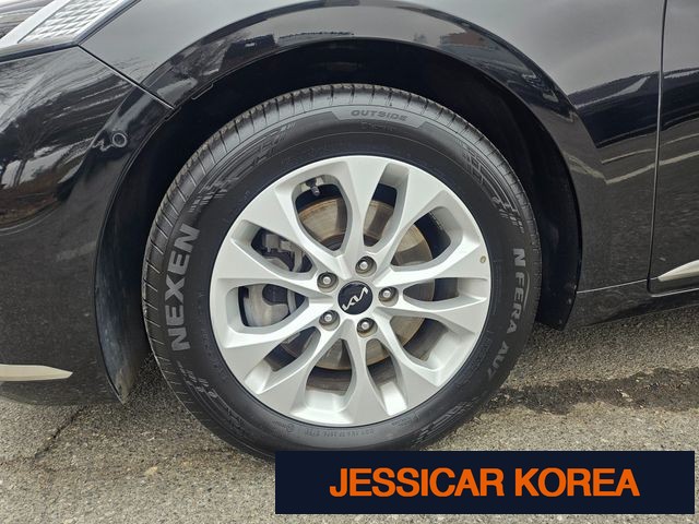 2024 Kia K8 - Thumbnail 12