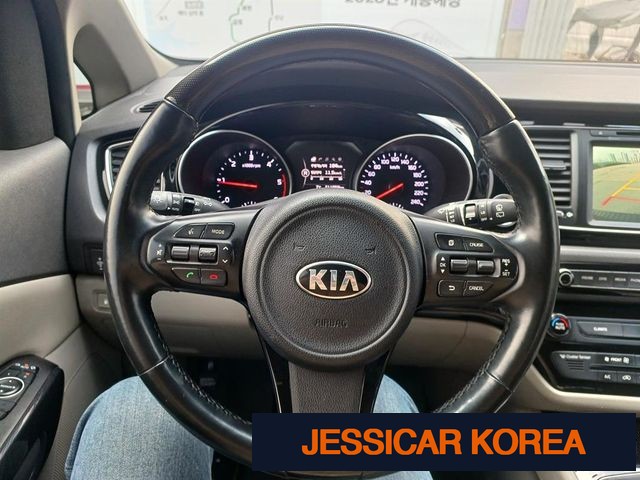 2017 Kia All New Carnival - Thumbnail 2