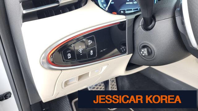 2023 Genesis GV70 - Thumbnail 3