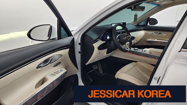 2023 Genesis GV70 - Thumbnail 15