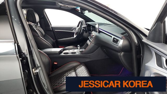 2020 Genesis G70 - Thumbnail 16