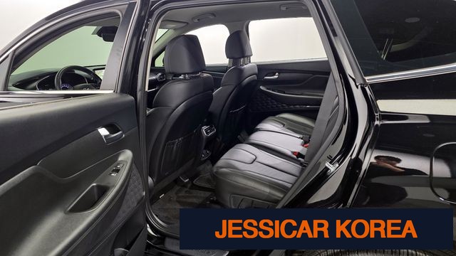 2023 Hyundai The New Santa Fe - Thumbnail 7