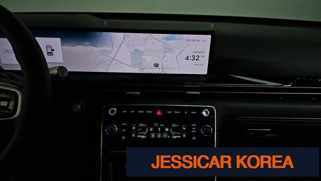 2024 Genesis GV80 - Thumbnail 9